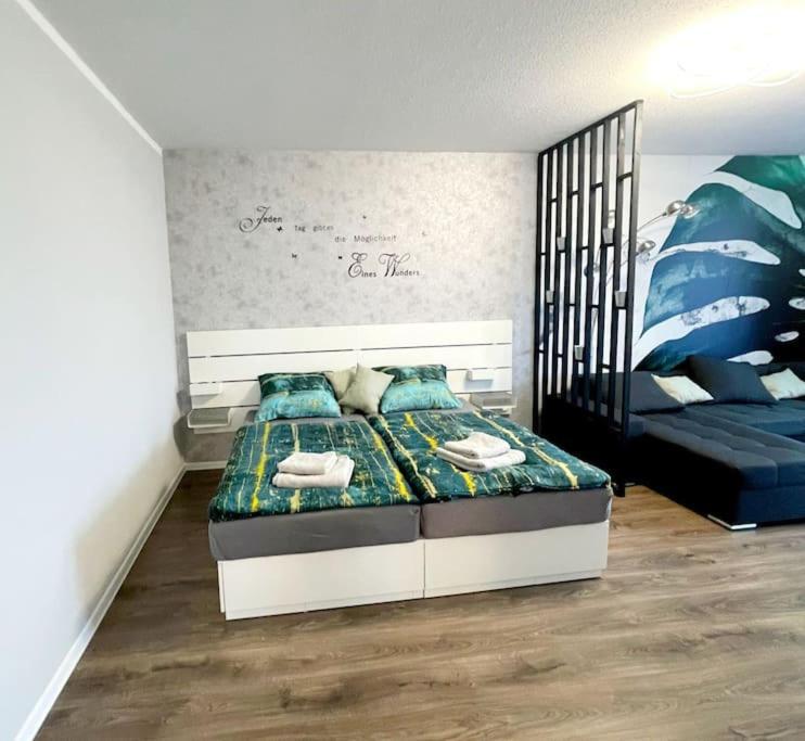 Grosse 3-Zimmer Wohnung, Zentrale Lage. 뮬하임안더루 외부 사진