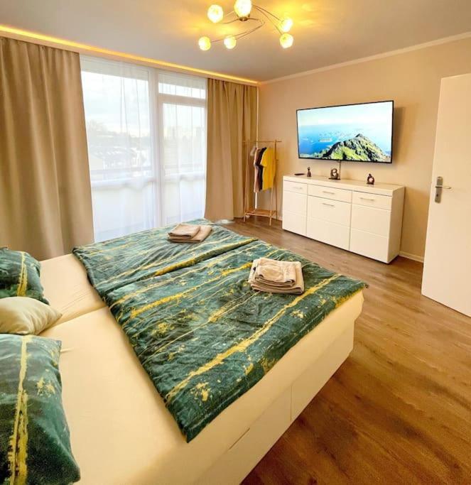 Grosse 3-Zimmer Wohnung, Zentrale Lage. 뮬하임안더루 외부 사진