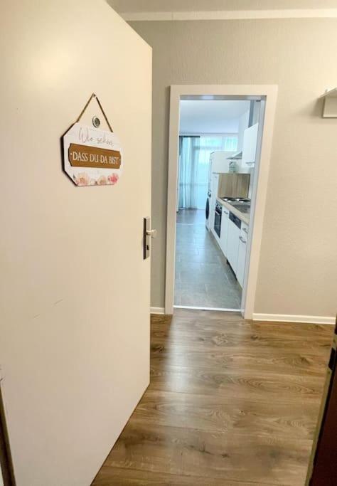 Grosse 3-Zimmer Wohnung, Zentrale Lage. 뮬하임안더루 외부 사진