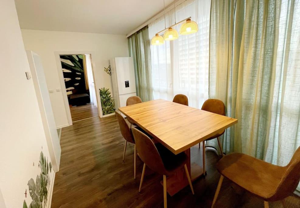 Grosse 3-Zimmer Wohnung, Zentrale Lage. 뮬하임안더루 외부 사진