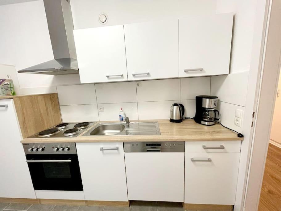 Grosse 3-Zimmer Wohnung, Zentrale Lage. 뮬하임안더루 외부 사진