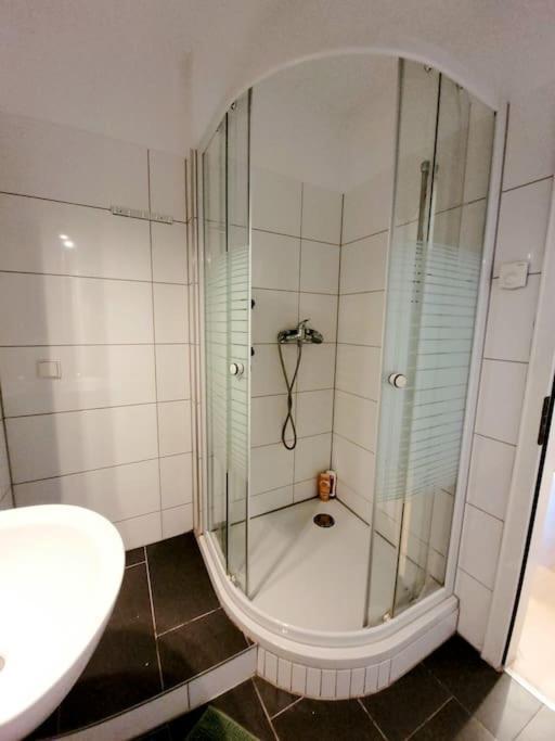 Grosse 3-Zimmer Wohnung, Zentrale Lage. 뮬하임안더루 외부 사진