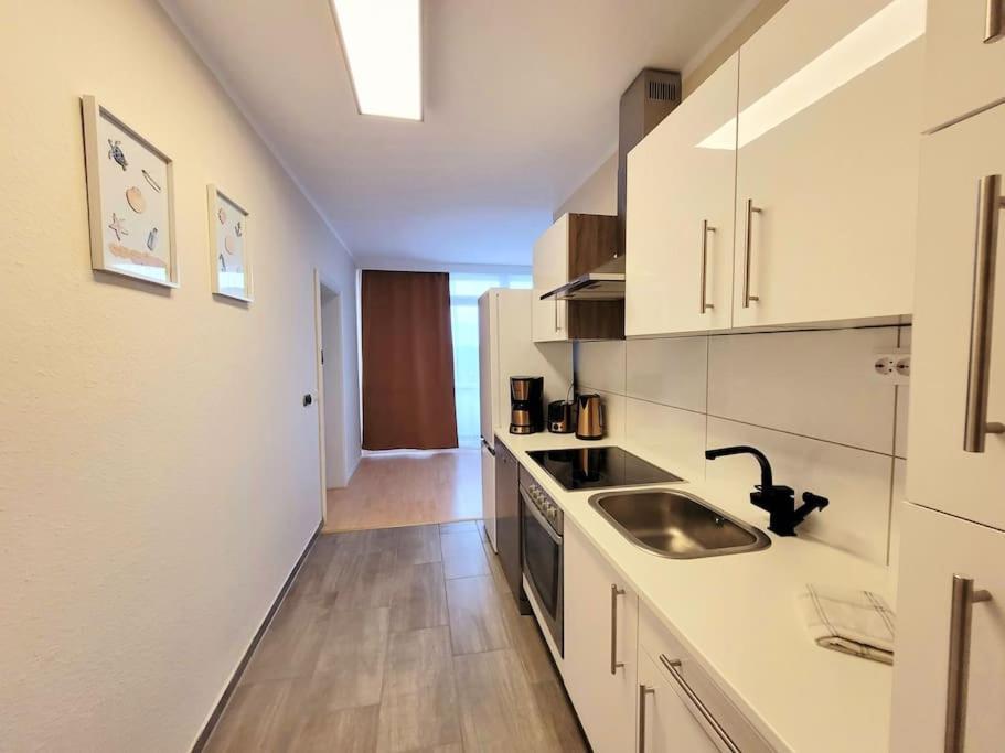 Grosse 3-Zimmer Wohnung, Zentrale Lage. 뮬하임안더루 외부 사진